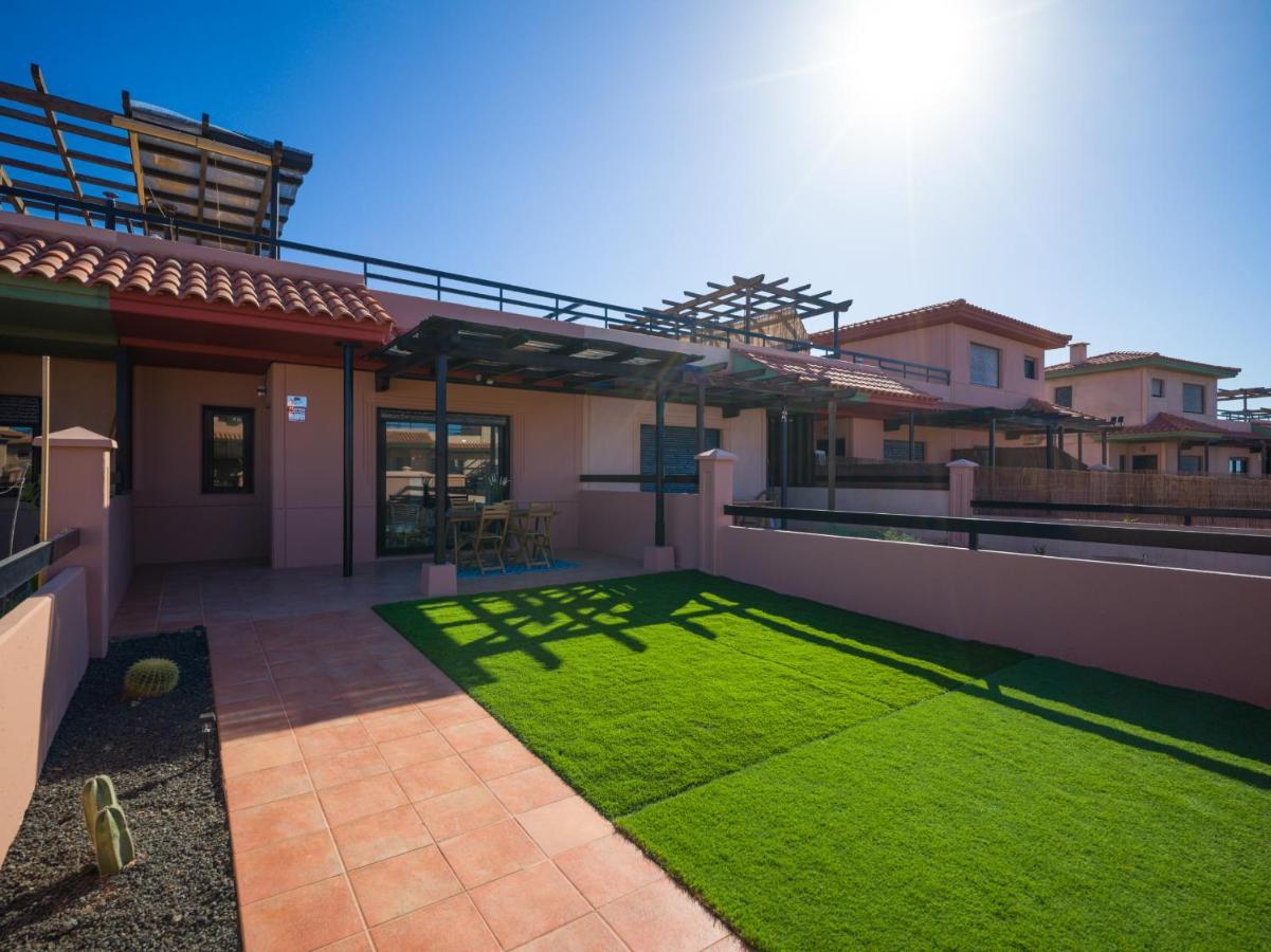 Private Terrace Majanicho Home -Garden & Pool La Oliva Exterior photo